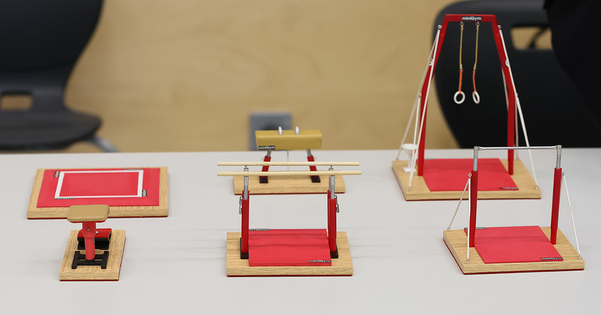 Foto: Tolle Idee - Miniatur-Geräte als zusätzliche Preise für die besten Sportler