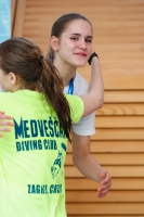 Thumbnail - Girls A - Прыжки в воду - 2019 - Alpe Adria Zadar - Victory Ceremony 03029_20973.jpg