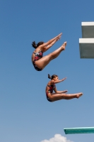 Thumbnail - Girls - Diving Sports - International Diving Meet Graz 2019 - Synchron 03030_01924.jpg