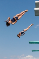 Thumbnail - Girls - Wasserspringen - 2019 - International Diving Meet Graz - Synchronwettkämpfe 03030_02256.jpg