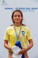 Thumbnail - Girls A 1m - Wasserspringen - 2019 - Roma Junior Diving Cup - Siegerehrungen 03033_18234.jpg