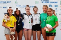Thumbnail - Girls synchron - Wasserspringen - 2019 - Roma Junior Diving Cup - Siegerehrungen 03033_22379.jpg