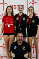 Thumbnail - Girls B 3m - Wasserspringen - 2019 - Alpe Adria Trieste - Siegerehrungen 03038_06168.jpg