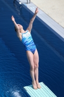 Thumbnail - Girls B - Sophie Fürst - Прыжки в воду - 2021 - International Diving Meet Graz - Participants - Schweiz 03041_11007.jpg