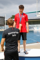 Thumbnail - Men - Wasserspringen - 2022 - International Diving Meet Graz - Siegerehrungen 03056_01440.jpg