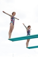 Thumbnail - Girls - Прыжки в воду - 2022 - International Diving Meet Graz - Synchronised diving 03056_02031.jpg