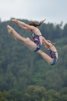 Thumbnail - Girls - Прыжки в воду - 2022 - International Diving Meet Graz - Synchronised diving 03056_02037.jpg