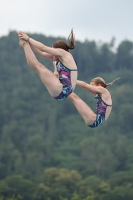 Thumbnail - Girls - Прыжки в воду - 2022 - International Diving Meet Graz - Synchronised diving 03056_02038.jpg