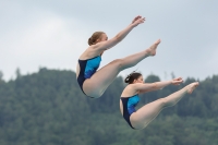 Thumbnail - Girls - Прыжки в воду - 2022 - International Diving Meet Graz - Synchronised diving 03056_02060.jpg