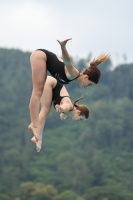 Thumbnail - Girls - Прыжки в воду - 2022 - International Diving Meet Graz - Synchronised diving 03056_02075.jpg