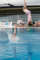 Thumbnail - Girls - Wasserspringen - 2022 - International Diving Meet Graz - Synchron 03056_03109.jpg