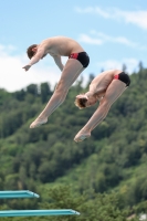 Thumbnail - Boys - Wasserspringen - 2022 - International Diving Meet Graz - Synchron 03056_04537.jpg