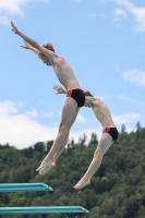 Thumbnail - Boys - Wasserspringen - 2022 - International Diving Meet Graz - Synchron 03056_04553.jpg