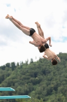 Thumbnail - Boys - Wasserspringen - 2022 - International Diving Meet Graz - Synchron 03056_05722.jpg