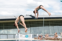 Thumbnail - Boys - Wasserspringen - 2022 - International Diving Meet Graz - Synchron 03056_05740.jpg