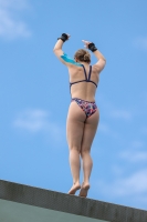 Thumbnail - Girls B - Sienna Pambou Sundfør - Wasserspringen - 2022 - International Diving Meet Graz - Teilnehmer - Norwegen 03056_19848.jpg