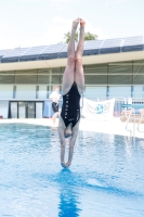 Thumbnail - Girls B - Nika Schmidbauer - Wasserspringen - 2022 - International Diving Meet Graz - Teilnehmer - Österreich 03056_26880.jpg