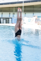 Thumbnail - Girls B - Nika Schmidbauer - Wasserspringen - 2022 - International Diving Meet Graz - Teilnehmer - Österreich 03056_26977.jpg