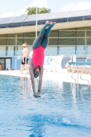 Thumbnail - Girls B - Tallulah Favre - Wasserspringen - 2022 - International Diving Meet Graz - Teilnehmer - Schweiz 03056_36546.jpg