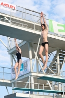 Thumbnail - Devon und Isabelle - Wasserspringen - 2023 - International Diving Meet Graz - Synchron - Mixed 03060_12299.jpg
