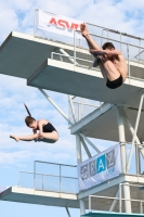 Thumbnail - Devon und Isabelle - Wasserspringen - 2023 - International Diving Meet Graz - Synchron - Mixed 03060_12302.jpg