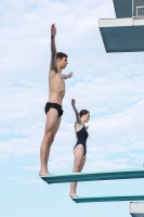 Thumbnail - Devon und Isabelle - Wasserspringen - 2023 - International Diving Meet Graz - Synchron - Mixed 03060_12937.jpg