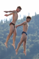 Thumbnail - Marko und Mikula - Прыжки в воду - 2023 - International Diving Meet Graz - Synchronized Diving - Boys 03060_31964.jpg